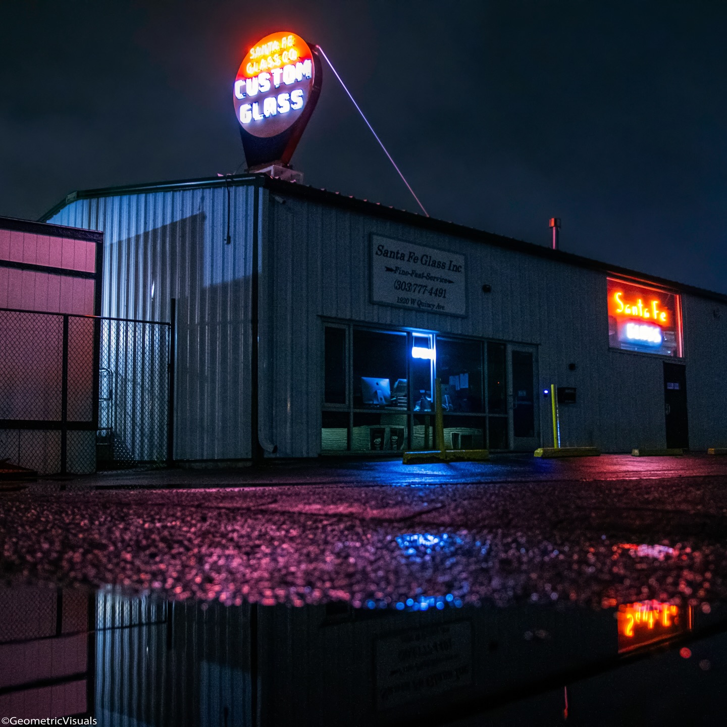 Afterglow . . . 

•

#moodygrams #liminal #nightphotography #reflection #longexposure